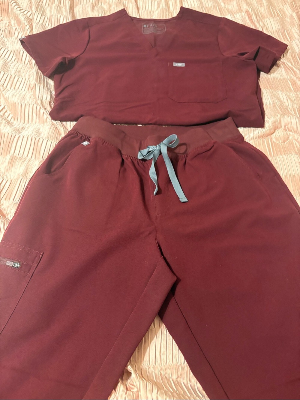 Women’s Figs Scrub Top & Bottoms Technical Collection